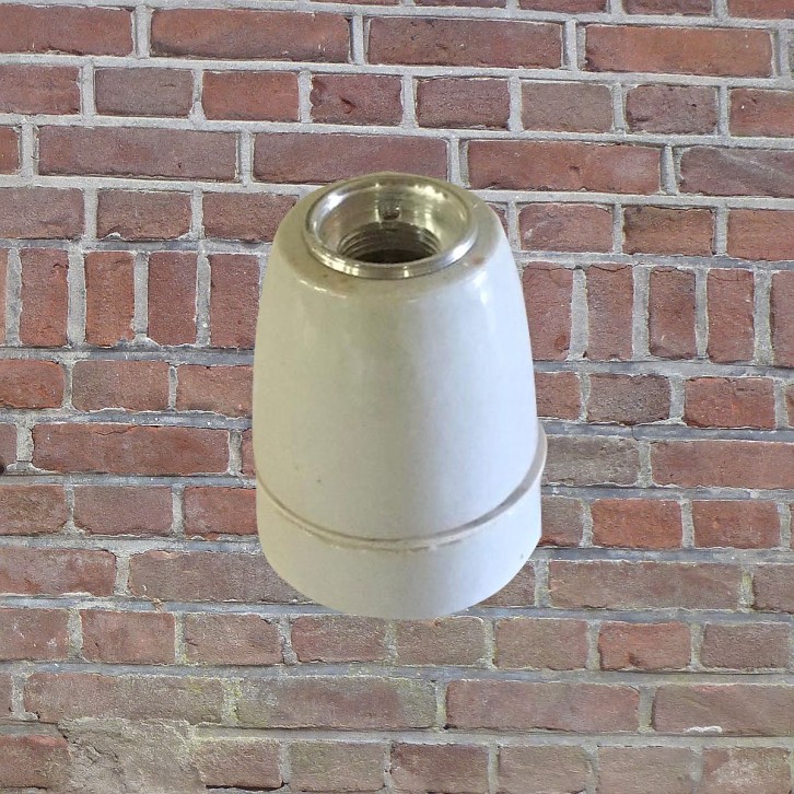 E276. Portalampada in ceramica per tutte le lampade Extensa